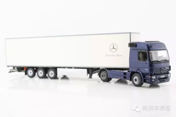 车模欣赏1：奔驰Actros1844+集装箱挂车