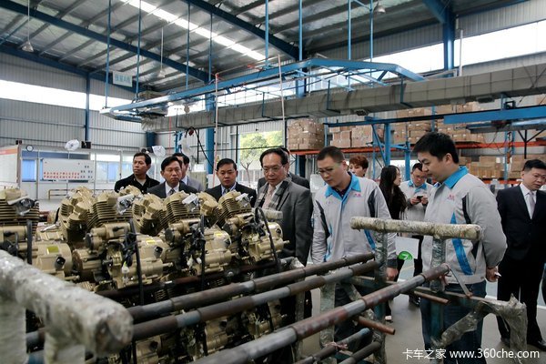 服务先行拓路 大运重卡签约柬埔寨市场