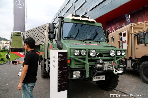 国内首家奔驰授权特种车经销商深圳开业