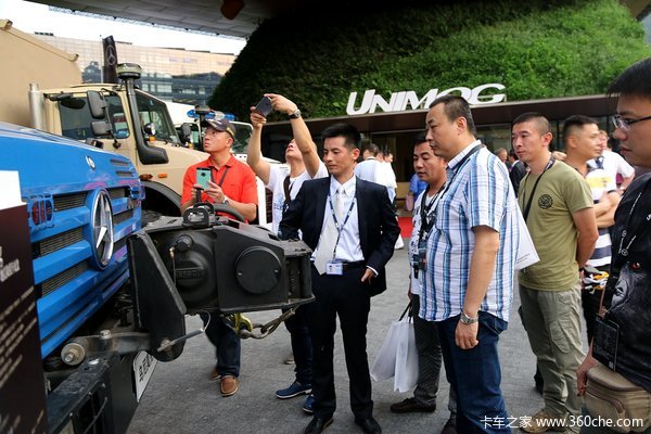 國內(nèi)首家奔馳授權(quán)特種車經(jīng)銷商深圳開業(yè)