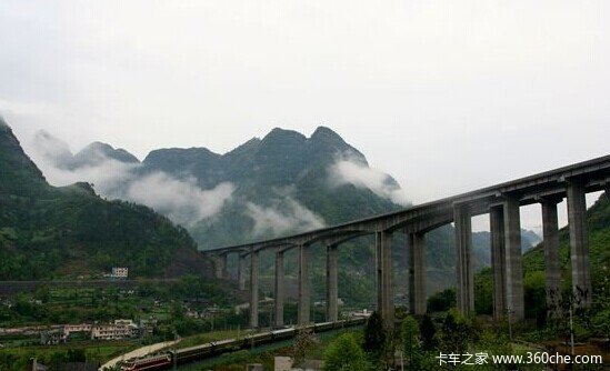 重庆到广安的渝广高速路全长78公里,力争最快明年年底建成.高清图片