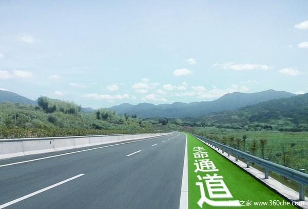 公安部：嚴查占用緊急車道 罰200扣6分