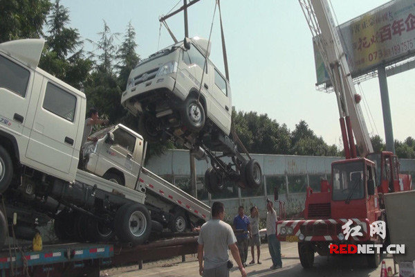 为确保安全出行 湘潭严查非法改型货车