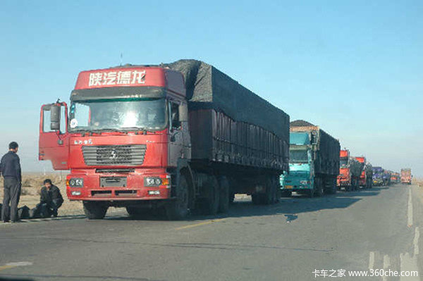 避險(xiǎn)車道有啥用 下坡車輛失控時(shí)能救命