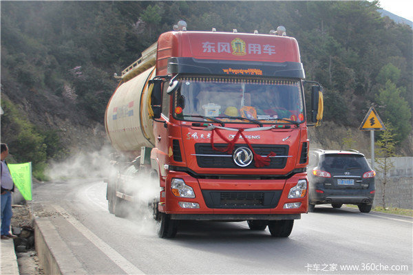 避險(xiǎn)車道有啥用 下坡車輛失控時(shí)能救命