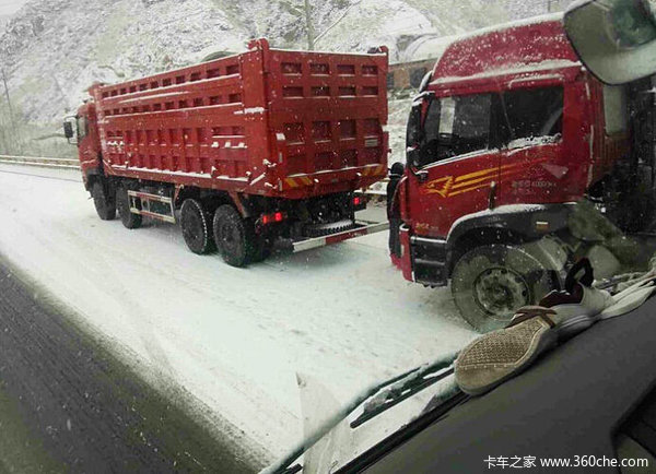 第一场雪来的太早 雪天行车应注意什么?