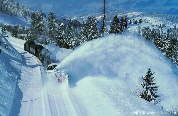 冰雪無(wú)情車(chē)有情！雪地中也有強(qiáng)力戰(zhàn)斗機(jī)