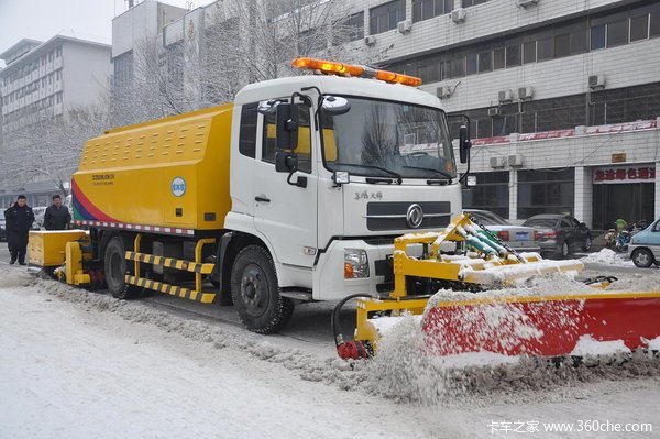 冰雪无情车有情！雪地中也有强力战斗机