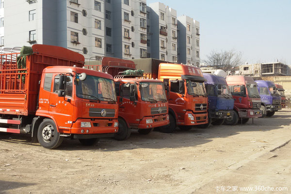 春节探访停车场 卡车都被开回去过年了!