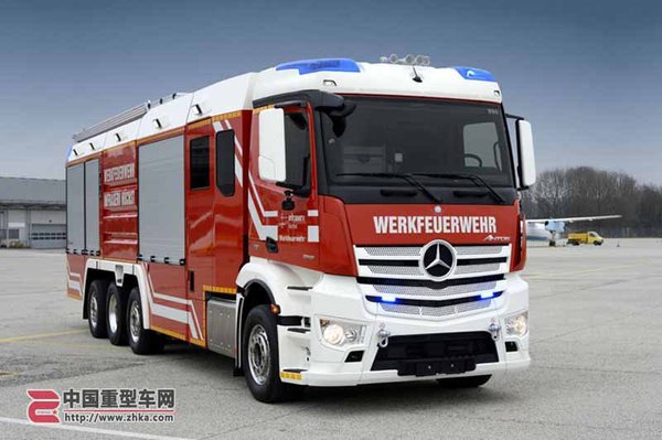 奔驰Antos底盘 卢森堡亚三剂联用消防车