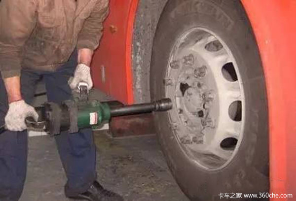 6步走拒絕死神召喚 卡車(chē)維修防患于未然