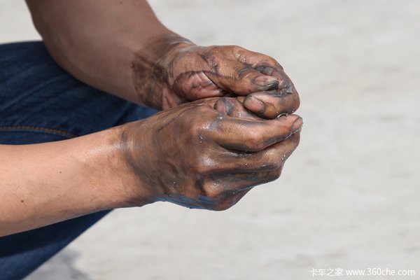 油污去无踪 让卡车司机双手告别脏兮兮