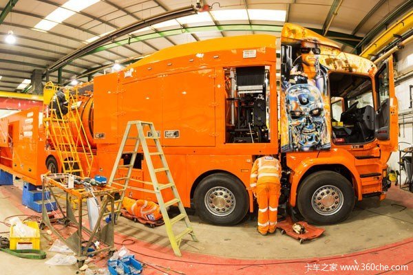花700万用来抽污水 斯堪尼亚终结者卡车