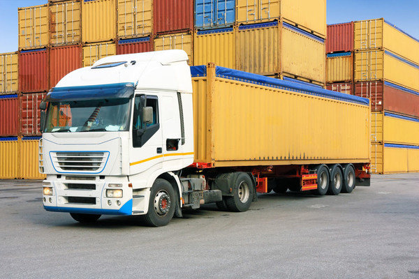 交通部:载货集装箱强制称重 7月1日实行
