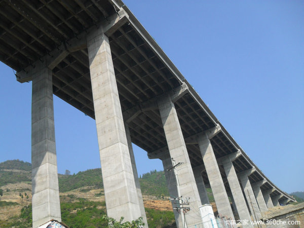 南向出川新通道 四川宜叙高速即将通车