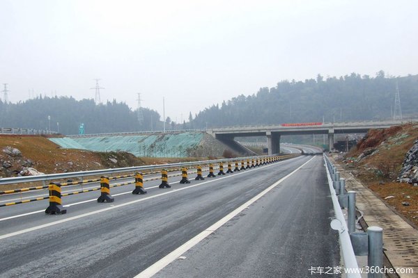 南向出川新通道 四川宜叙高速即将通车