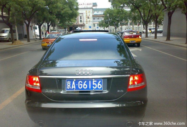 漲姿勢(shì)了！為何黑色車(chē)牌交警都不敢查？
