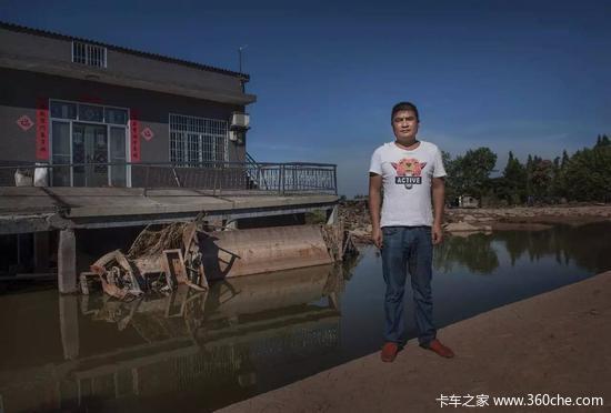 洪水退去  卡车敢死队卡车残骸重见天日
