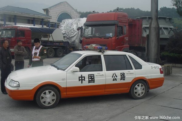 正视野蛮执法 肖律师畅谈卡友如何维权
