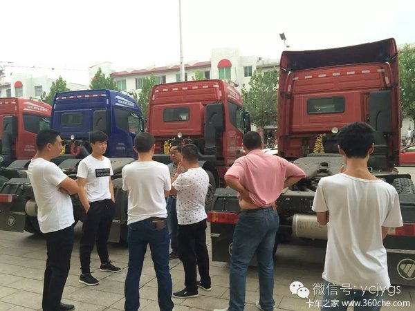 订车10台 运城福田欧曼大型团购会落幕