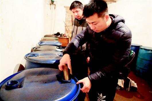 作案30余起 两油耗子在武汉当场被抓
